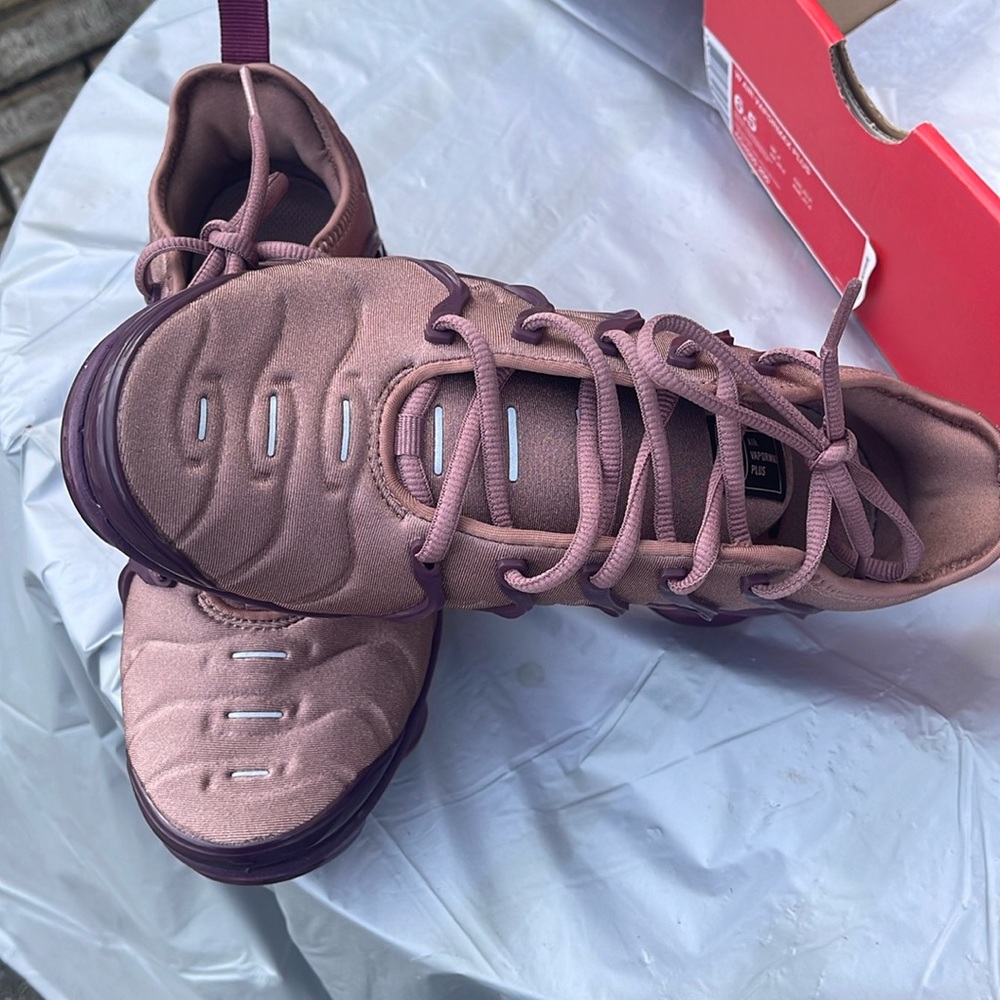 Air vapor max plus